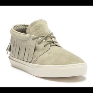 DONATED Clear Weather Brand One-O-One chukka sneakers. Worn 1x. 5 ⭐️ seller.